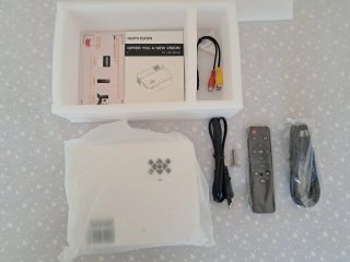 Proyector LED HOPVISION Portátil 6500 Lúmenes