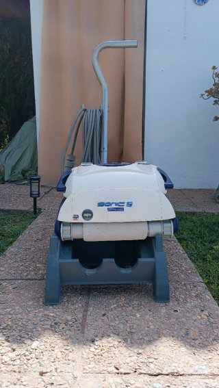 Robot Limpiafondos Piscina + Fuente Alimentación