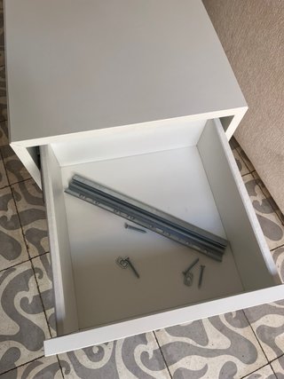 Armario flotante Ikea Eket