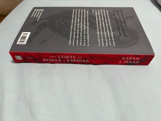Una corte de rosas y espinas.