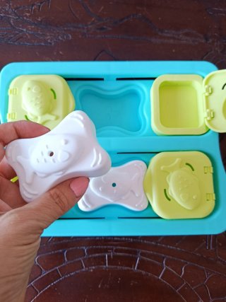 Juguete interactivo para gatos de plástico