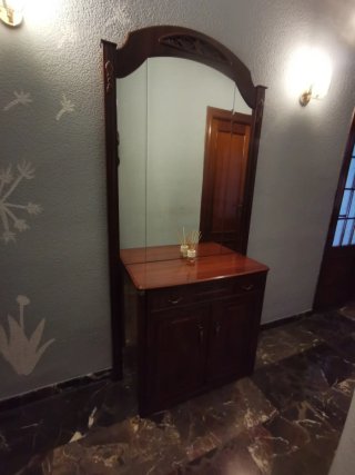 Mueble zapatero de entrada madera y espejo