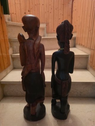 Pareja de figuras africana de madera echas a mano
