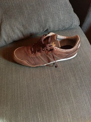 Zapatillas Adidas Marrones