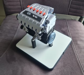 Motor V6 Volkswagen R32 escala 1/5