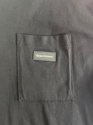 Camiseta H&M Negra con Bolsillo Talla M