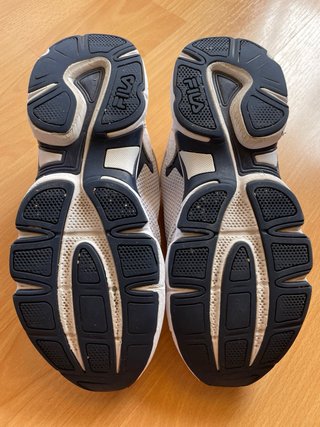Zapatillas Fila Talla 41.5 Blancas y Azules