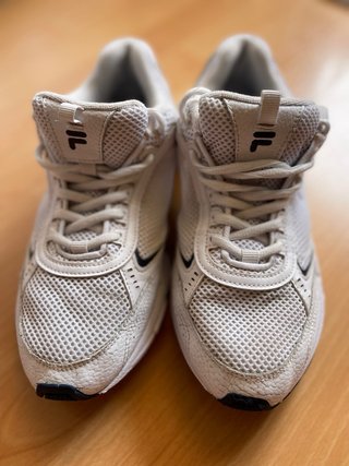 Zapatillas Fila Talla 41.5 Blancas y Azules