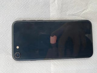 iPhone SE 2020 Negro Dorado