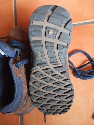 Botas de montaña marrones talla 36