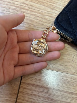 Neceser Chanel Negro y Dorado