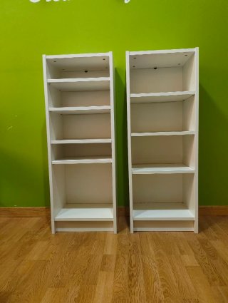 Estanterías blancas de madera 20€ cada una (3 und)
