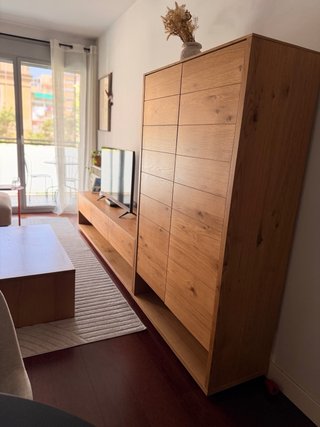 Aparador de madera Kave Home Alguema. Como nuevo