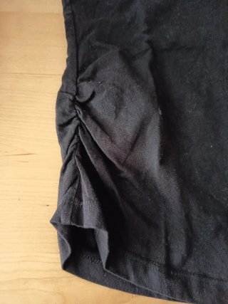 Lote 2 camisetas negras fruncidas Talla S