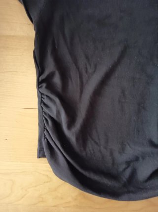 Lote 2 camisetas negras fruncidas Talla S