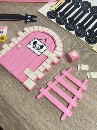 Puerta Ratón Pérez Rosa con Escalera 3D