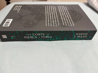 Una corte de niebla y furia 2.