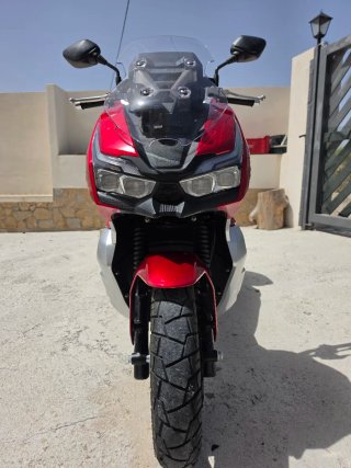 MH VR10 Scooter Roja y Plata