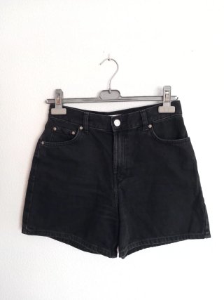 Lote Ropa Mujer: Vestidos, Falda y Shorts