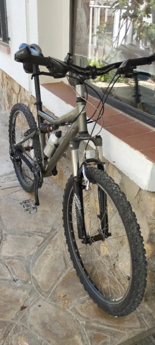 Bicicleta Rockrider 6.0 26" 24v