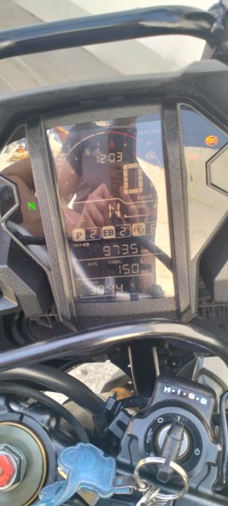 Honda CRF1000L Africa Twin Negra