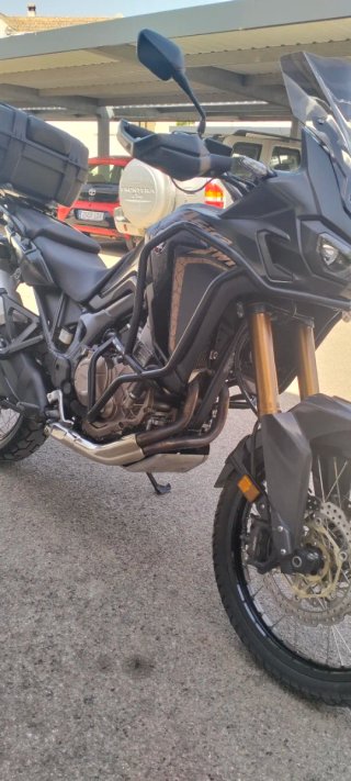 Honda CRF1000L Africa Twin Negra