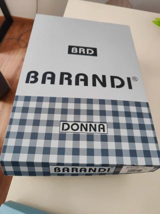 Bata Barandi gris sin estrenar