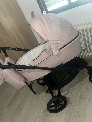 Carro Bebé Kunert Mata + Mecedora 4moms