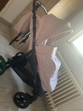 Carro Bebé Kunert Mata + Mecedora 4moms