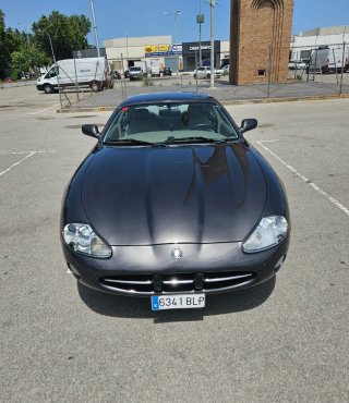 Jaguar XK8