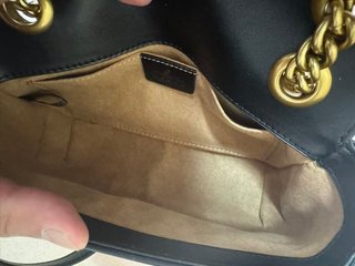 Bolso Gucci Negro Matelassé GG Marmont