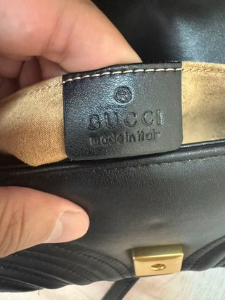 Bolso Gucci Negro Matelassé GG Marmont