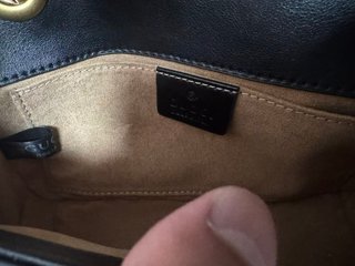 Bolso Gucci Negro Matelassé GG Marmont