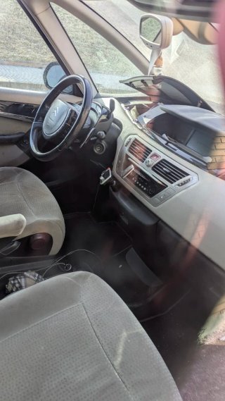 Citroen C4 Picasso AVERIADO