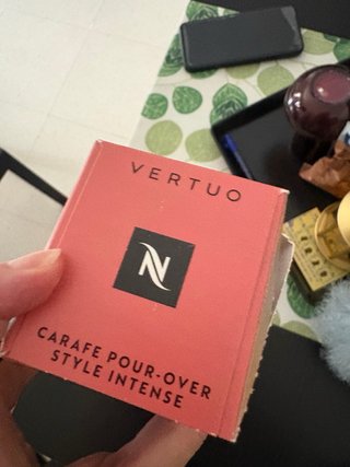 Cafetera Nespresso Vertuo Next + Jarra+ capsulas