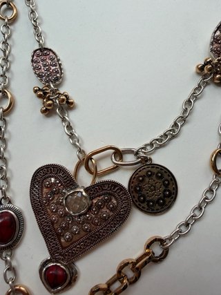 Conjunto 2 collares Zara corazones y medallones