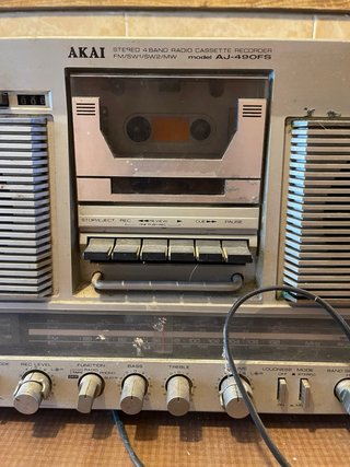 Radio Cassette Boombox Akai AJ-490FS Plata