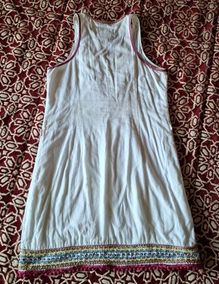 Vestido blanco bordado Flamenco