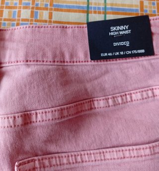 Pantalón pitillo H&M cintura alta T.46