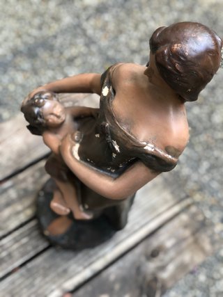 Escultura antigua Campagn madre e hijo