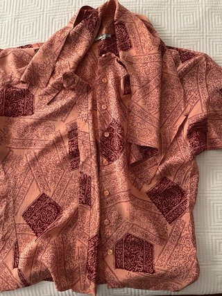 Blusa Guy Laroche Estampada Rosa palo y Granate