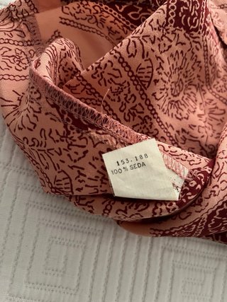 Blusa Guy Laroche Estampada Rosa palo y Granate