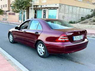 Mercedes-Benz Clase C 2004