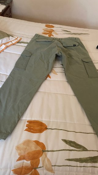 Pantalones cargo verdes para chico