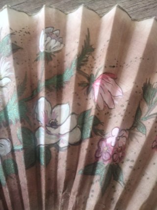Abanico antiguo floral