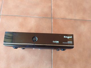 Receptor Satélite ENGEL RS8100Y Dv3S2