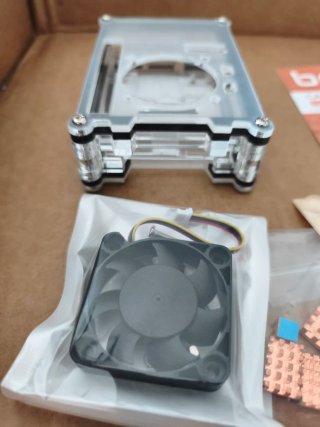 Carcasa Bruphny para Raspberry Pi 5 + Ventilador