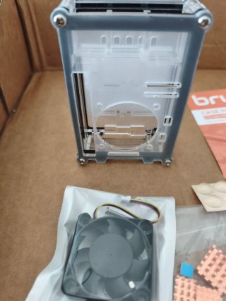 Carcasa Bruphny para Raspberry Pi 5 + Ventilador