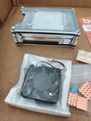 Carcasa Bruphny para Raspberry Pi 5 + Ventilador