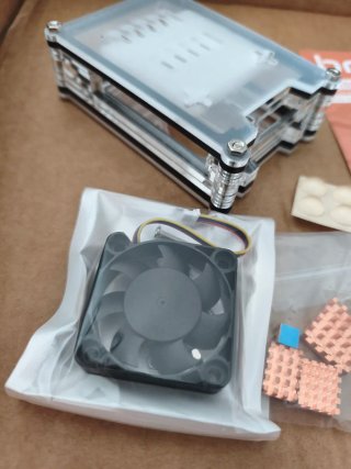 Carcasa Bruphny para Raspberry Pi 5 + Ventilador